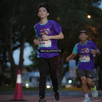 Runner Photo 8325950