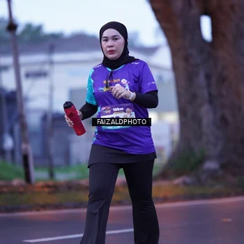 Runner Photo 8325959