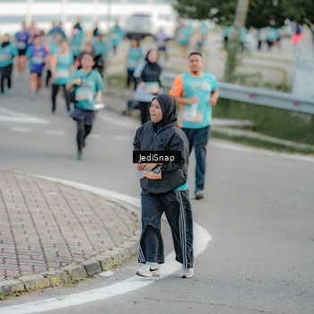 Runner Photo 8325964