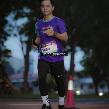 Runner Photo 8325976
