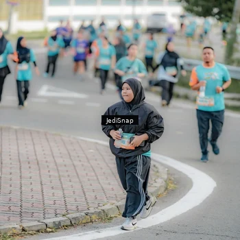 Runner Photo 8325978