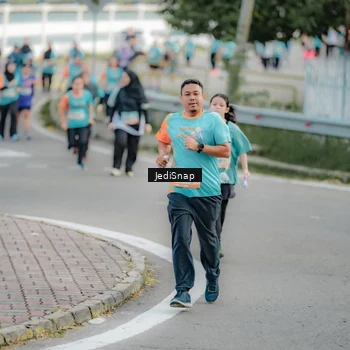 Runner Photo 8325989