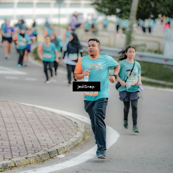 Runner Photo 8325996