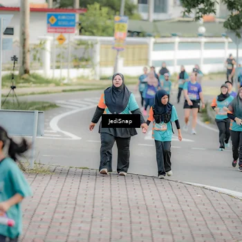 Runner Photo 8326021