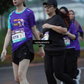 Runner Photo 8326029