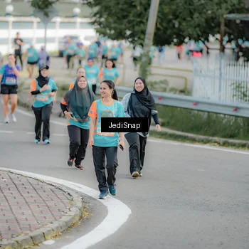 Runner Photo 8326038