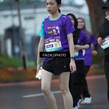 Runner Photo 8326041