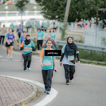 Runner Photo 8326056