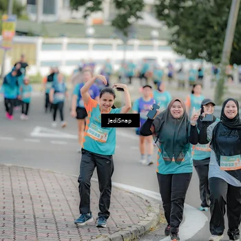 Runner Photo 8326067