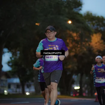 Runner Photo 8326092