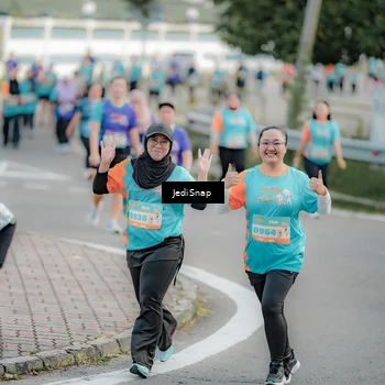 Runner Photo 8326095