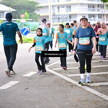 Runner Photo 8326112