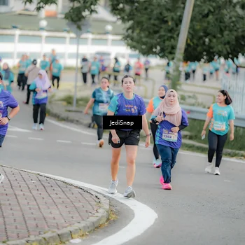 Runner Photo 8326151