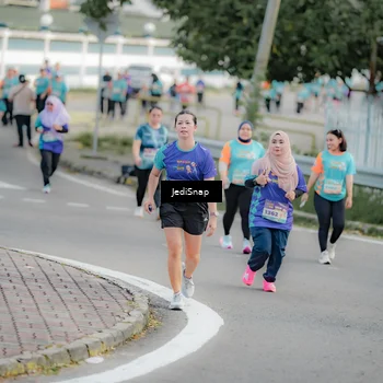 Runner Photo 8326157