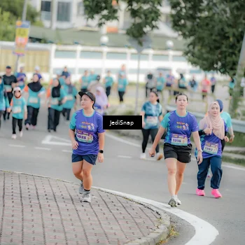 Runner Photo 8326158