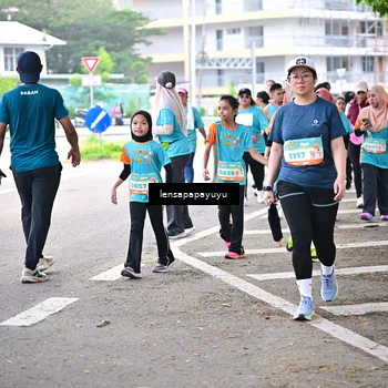 Runner Photo 8326165