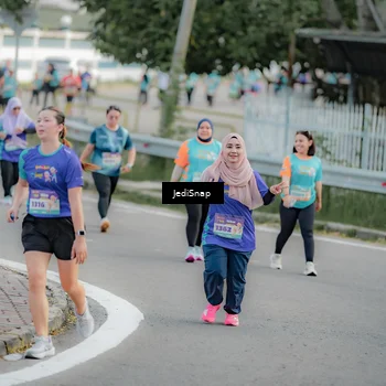 Runner Photo 8326176