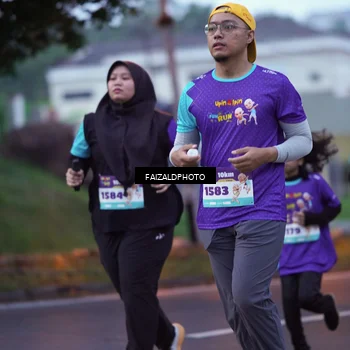 Runner Photo 8326177
