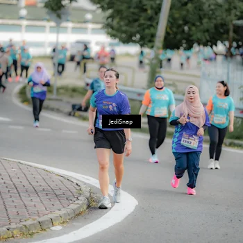 Runner Photo 8326179