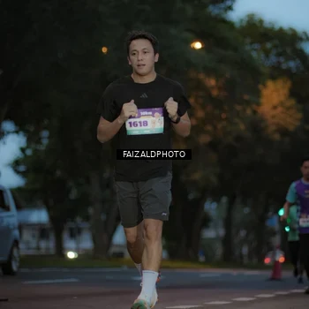 Runner Photo 8326198