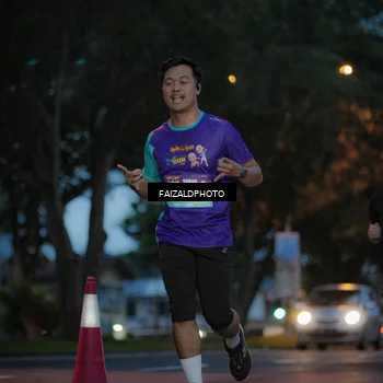 Runner Photo 8326206