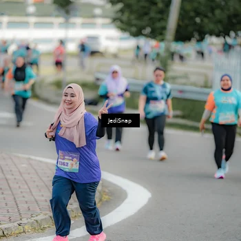 Runner Photo 8326214