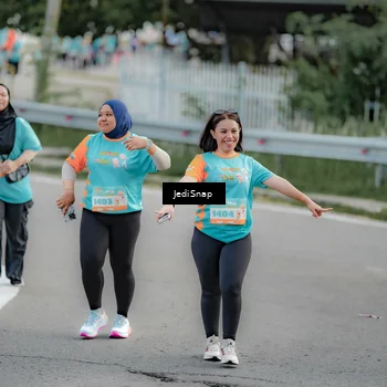 Runner Photo 8326217