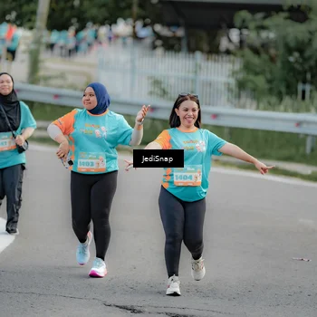 Runner Photo 8326226