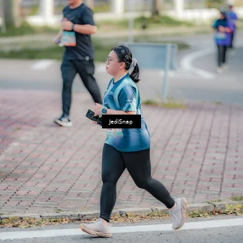 Runner Photo 8326242