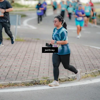 Runner Photo 8326246