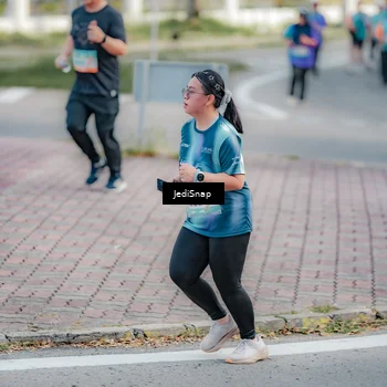 Runner Photo 8326252