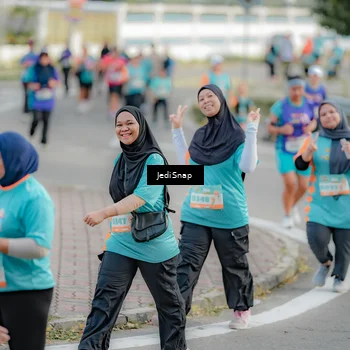 Runner Photo 8326256