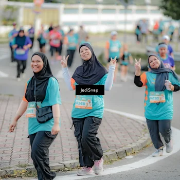 Runner Photo 8326259