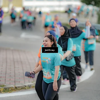 Runner Photo 8326261