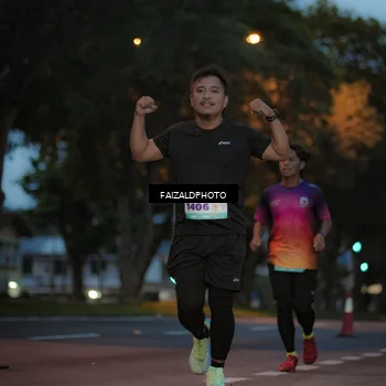 Runner Photo 8326262