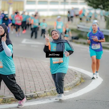 Runner Photo 8326265