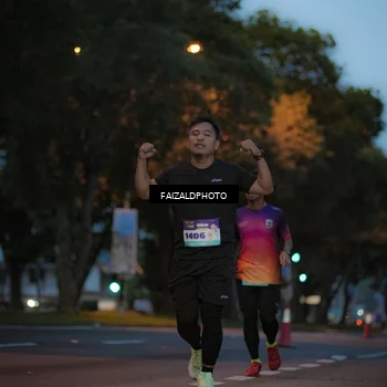 Runner Photo 8326279