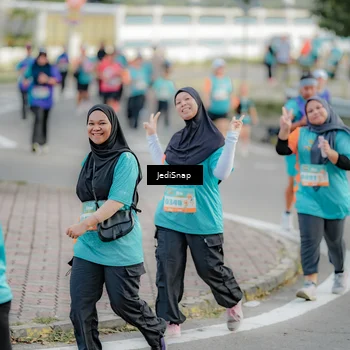 Runner Photo 8326291