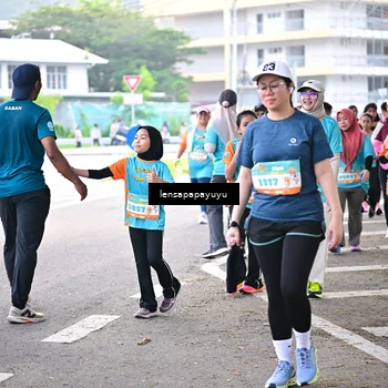 Runner Photo 8326292