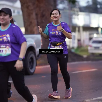 Runner Photo 8326293