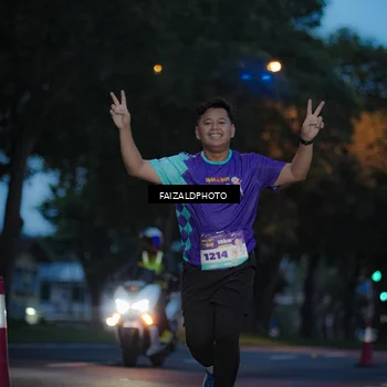 Runner Photo 8326294
