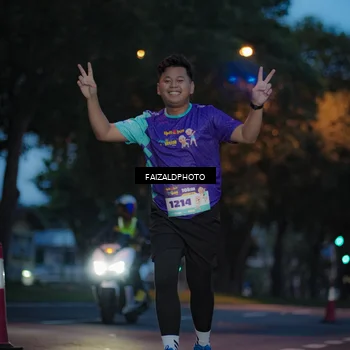 Runner Photo 8326296