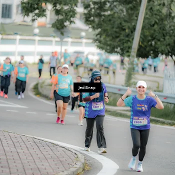 Runner Photo 8326320