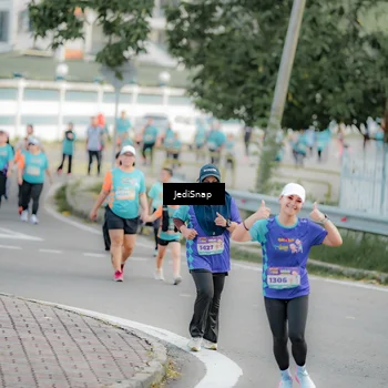 Runner Photo 8326332