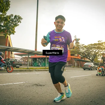 Runner Photo 8326335