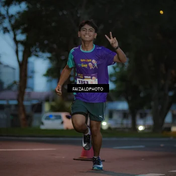 Runner Photo 8326346