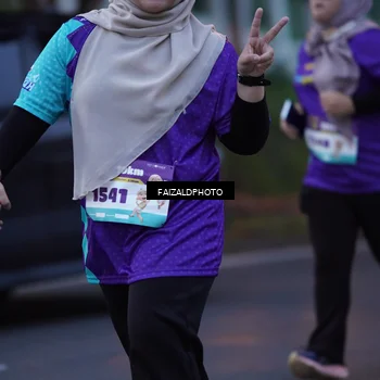 Runner Photo 8326355