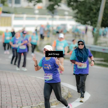 Runner Photo 8326359