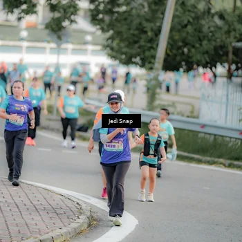 Runner Photo 8326360
