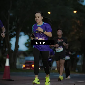 Runner Photo 8326410
